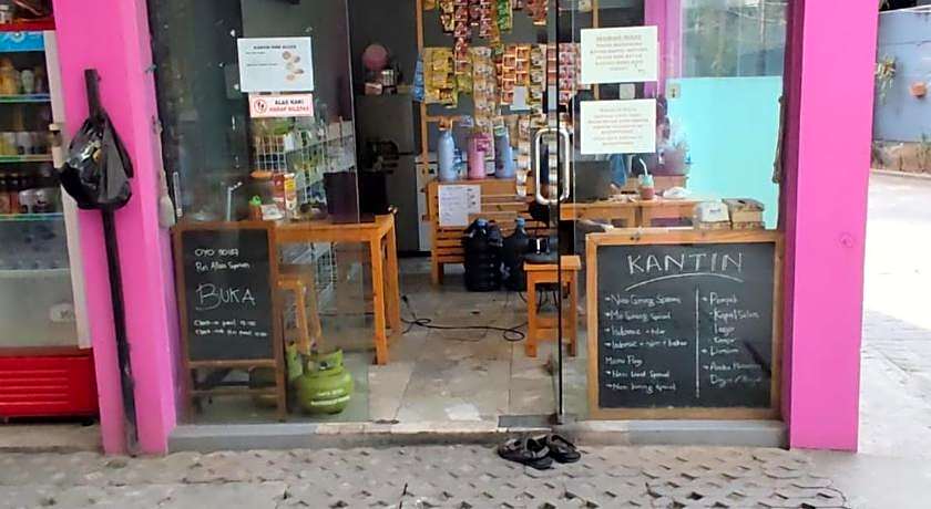 OYO 90187 Puri Allisa Syariah