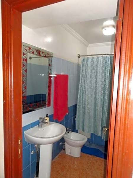 Manis Apartment Set in a Hotel Area