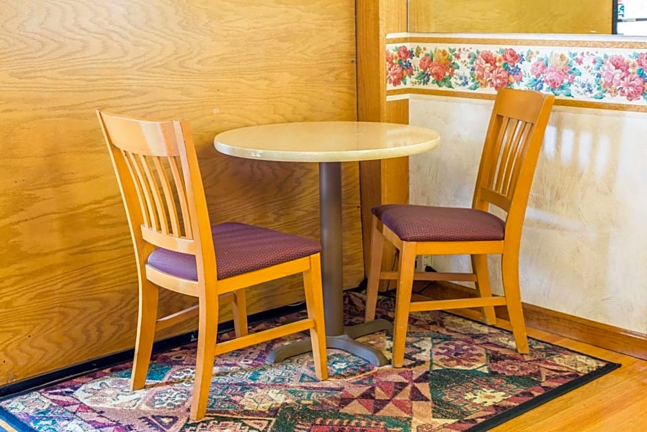 Rodeway Inn & Suites Branford - Guilford