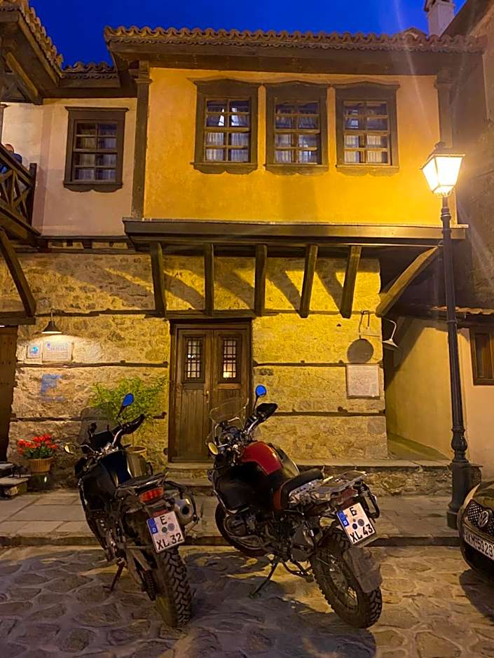 Aristotelous Alexandrou Historic Inn