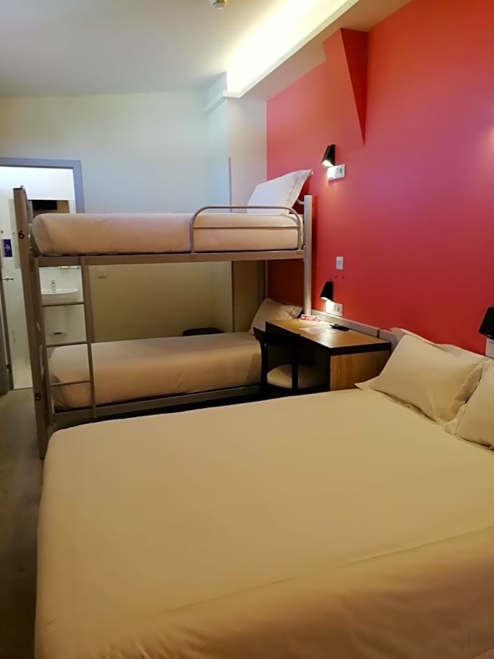 Suites & Hostel Cidade Aveiro