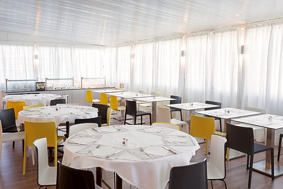 Hotel Globales Los Delfines