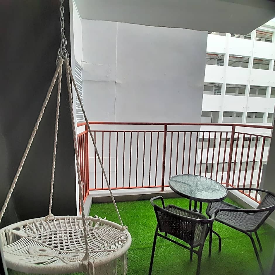 V Cozy Homestays