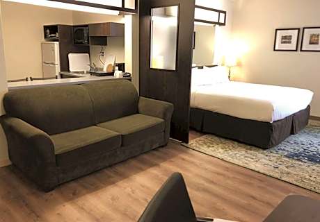 King Suite with Kitchenette