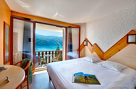 Double Room with Lake View