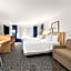 Spark by Hilton Tupelo