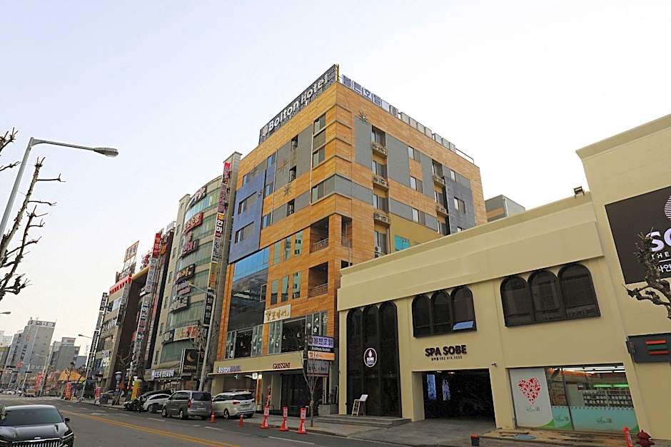 bolton hotel