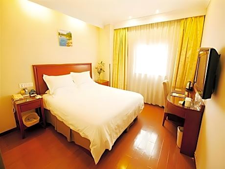 GTR - Guest Room with One 1.8M Bed