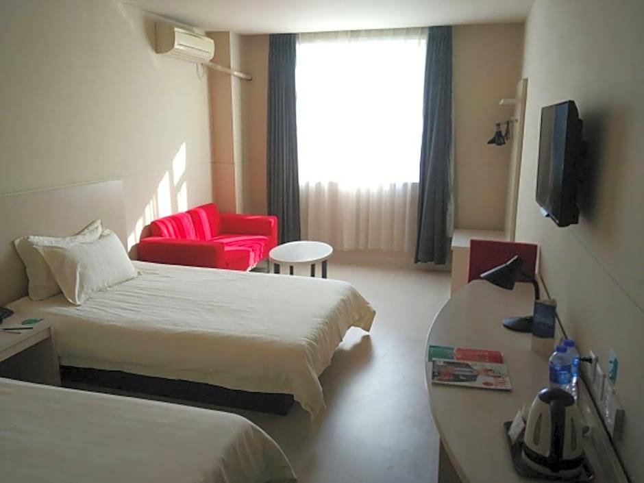 Jinjiang Inn Tianjin Bawei Road Music College