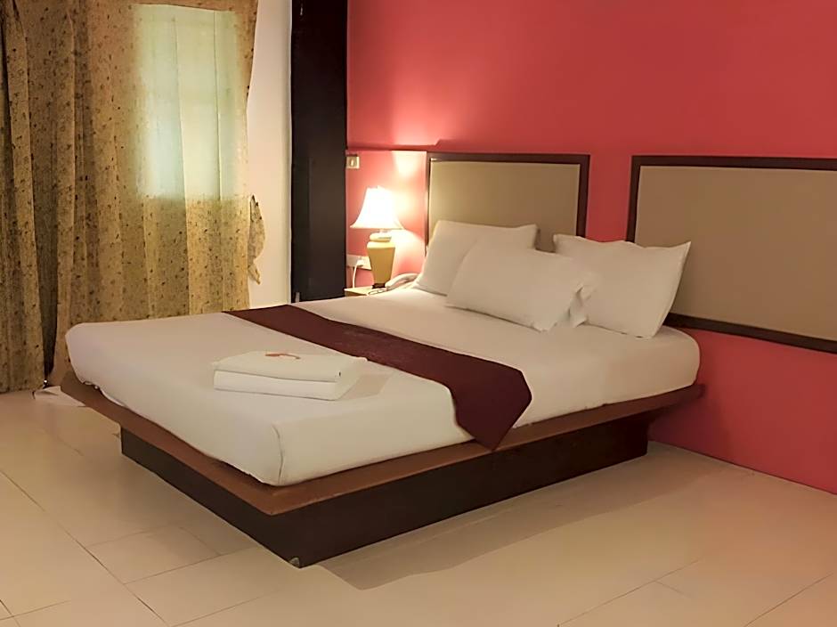 Bangkok Travel Suites Hotel