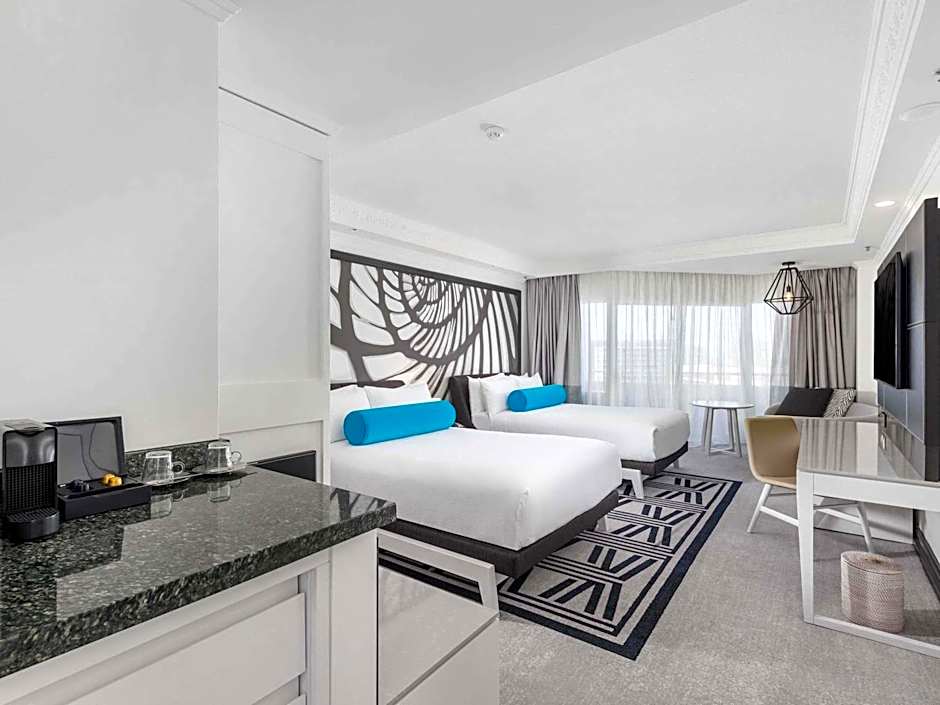 Pullman Cairns International
