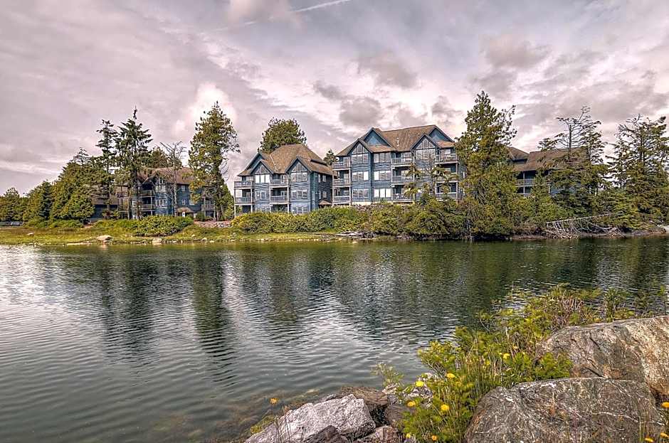 Waters Edge Shoreside Suites