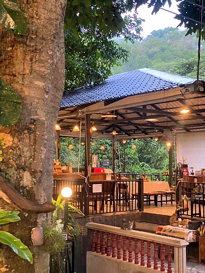 Chomklong Experience