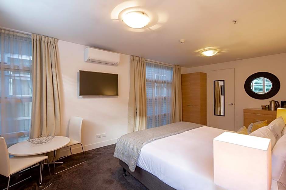 Marina Apartments - Element Escapes