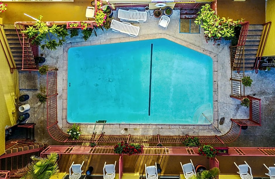 Hollywood Downtowner Inn