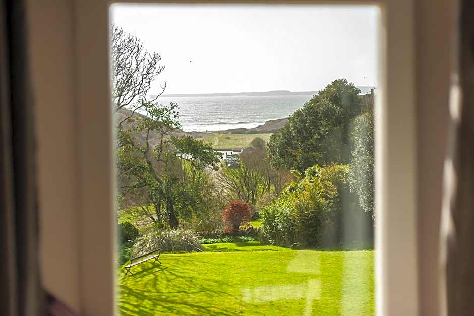 Castlemead Country House By The Sea