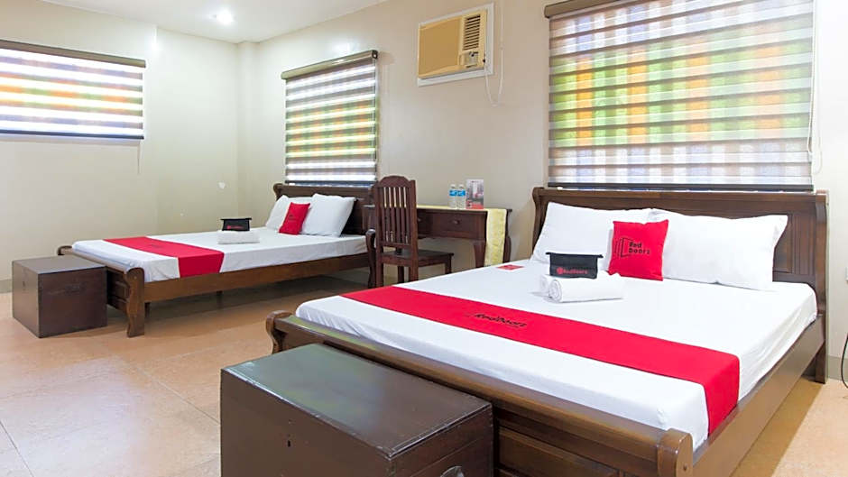 RedDoorz at Teofila Lodge