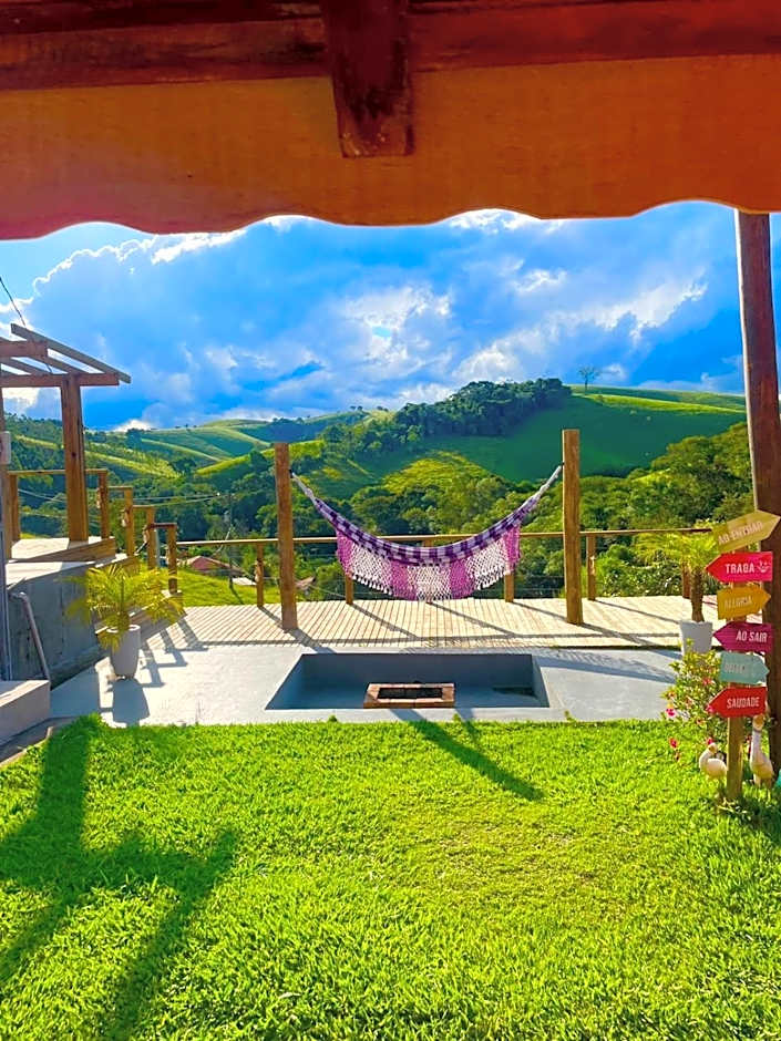 Recanto da Alegria - Casa em Cunha com Jacuzzi,Piscina,Rede,Churrasqueira,Lareira,Deck, Banco de coração