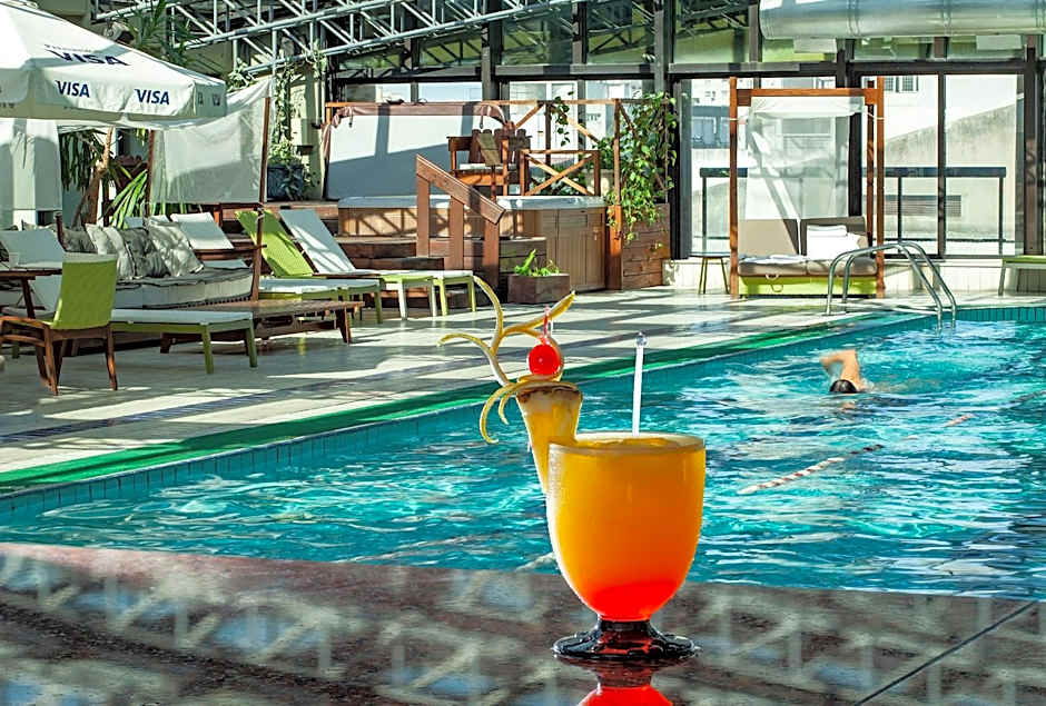 Radisson Montevideo Victoria Plaza Hotel