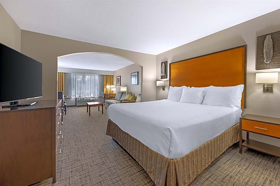 Best Western Cascade Inn & Suites
