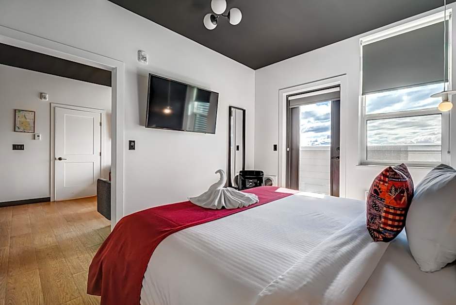 Raven Inn Whitehorse