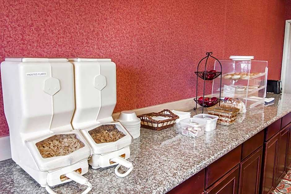 Bridgeway Inn & Suites