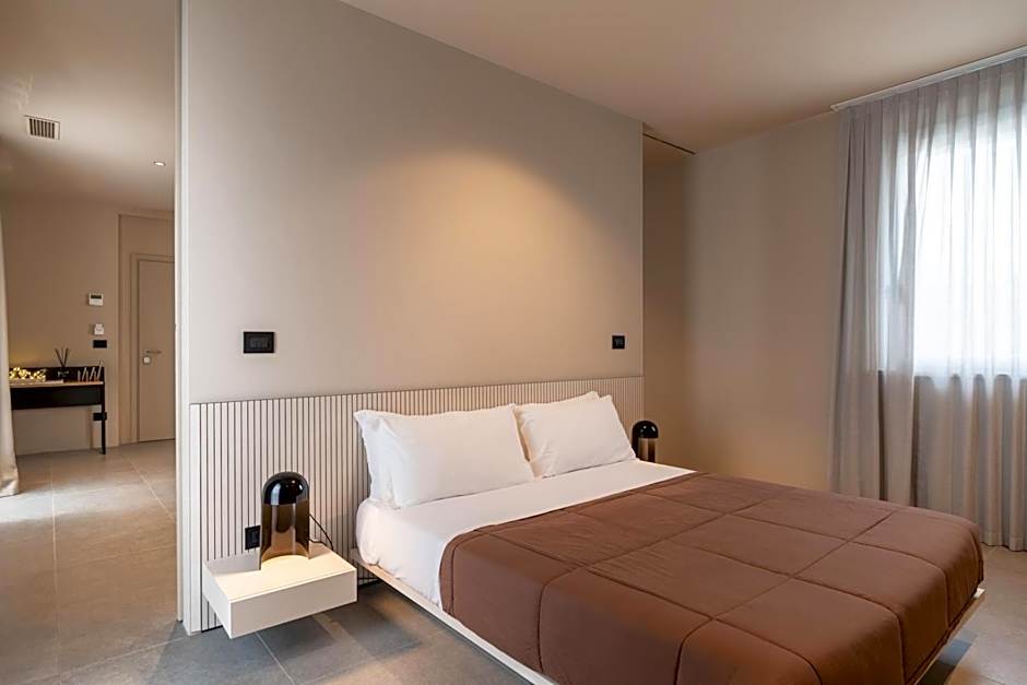 Amare Suite & Apartments