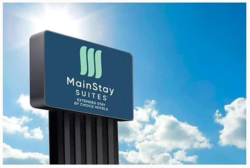MainStay Suites Middleburg Heights Cleveland Airport