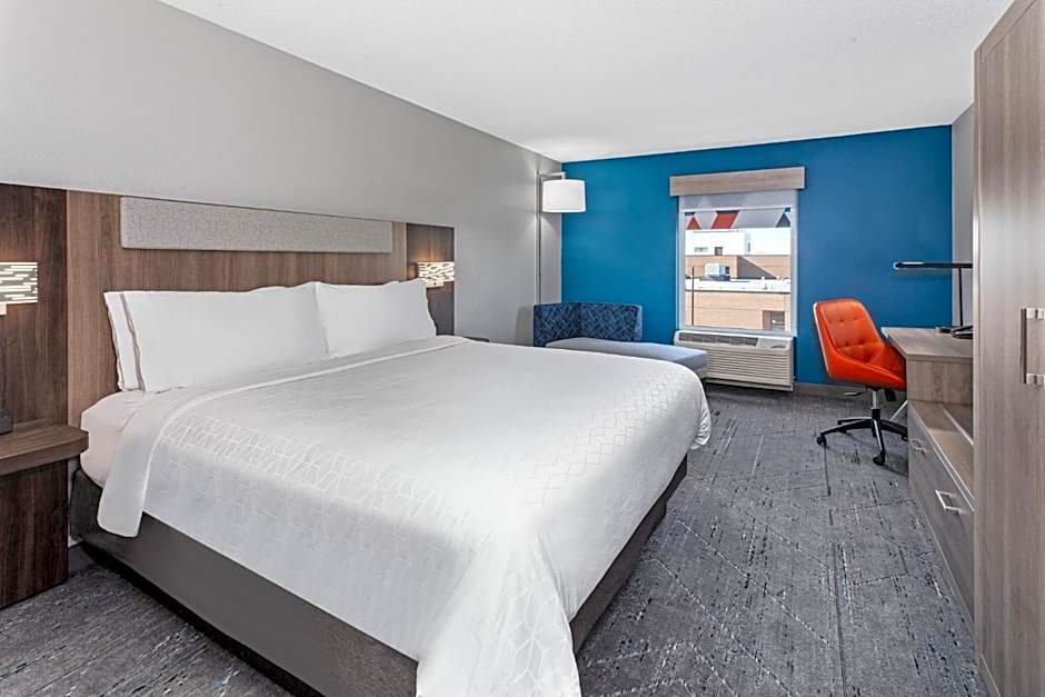 Holiday Inn Express Hotel & Suites Chicago-Algonquin By IHG
