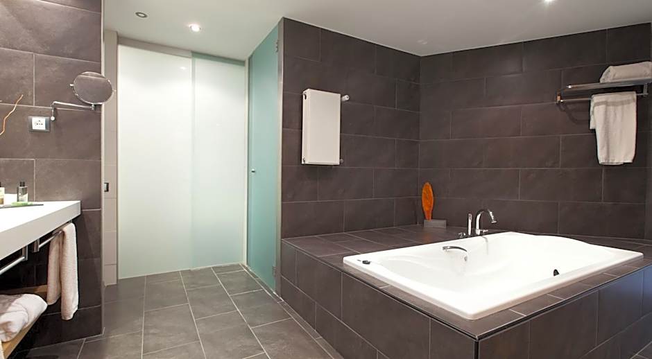 Hotel Món Sant Benet