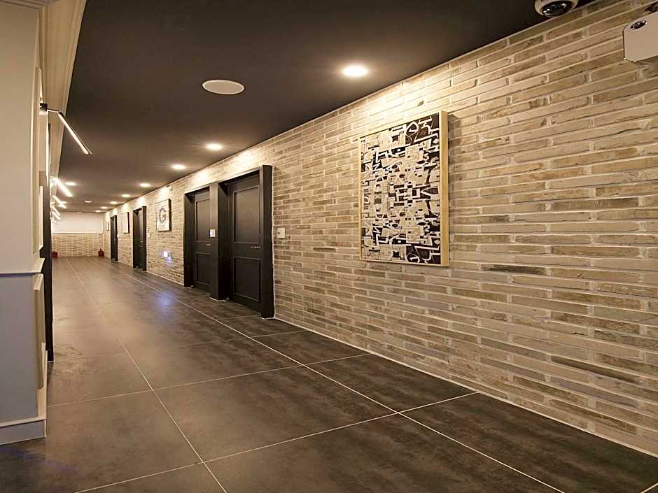 Hotel Gray