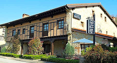 La Casona de Revolgo