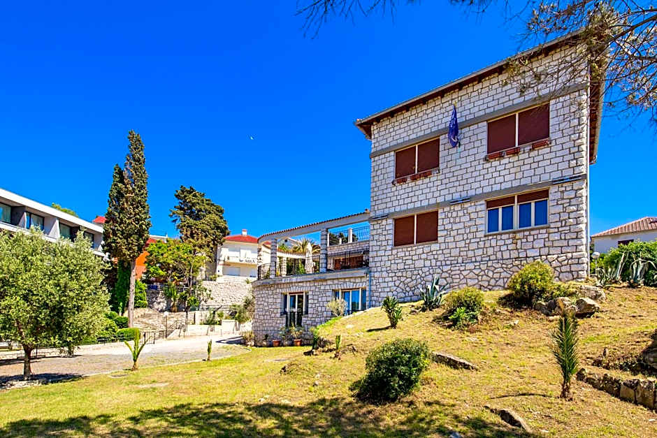 Villas Arbia - Margita Deluxe Beach Hotel