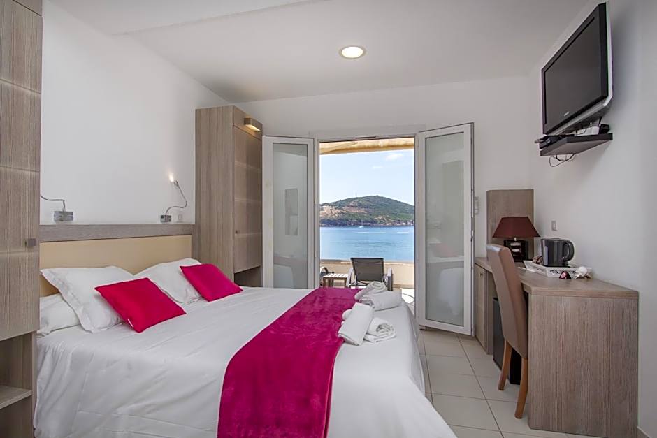 Hôtel et Résidence Ta Kladia - Omigna