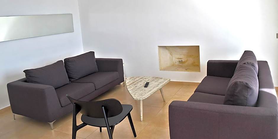 Amphora Hotel & Suites