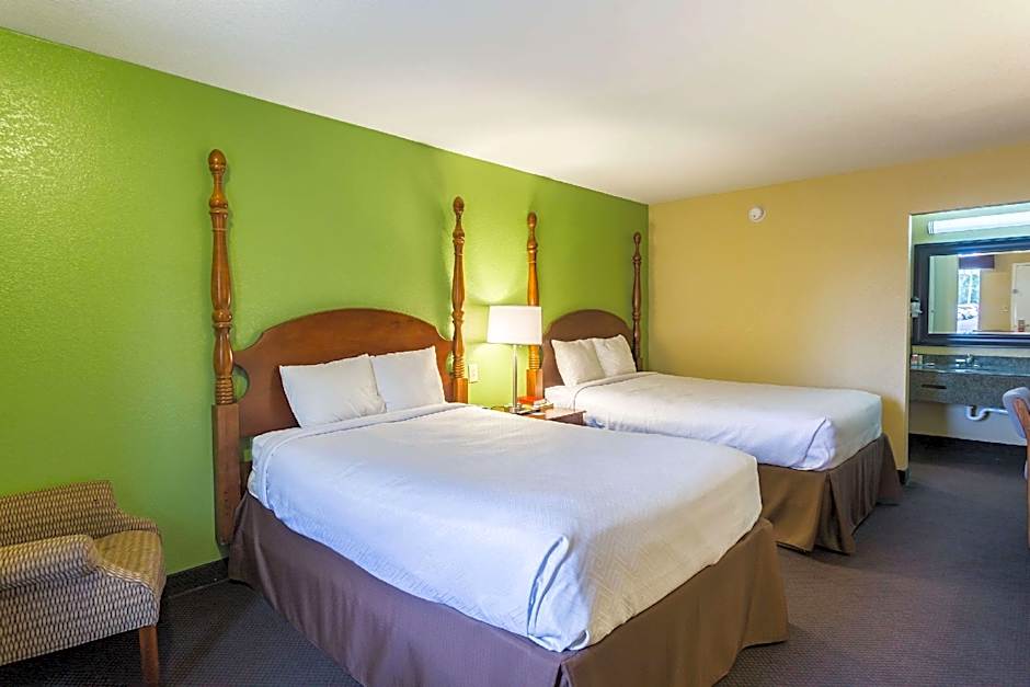 Econo Lodge White Pine Morristown I-81 & I-40 Split