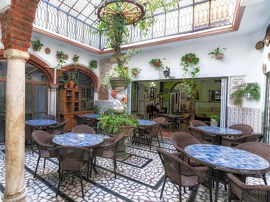 Hotel Las Palmeras by Vivere Stays