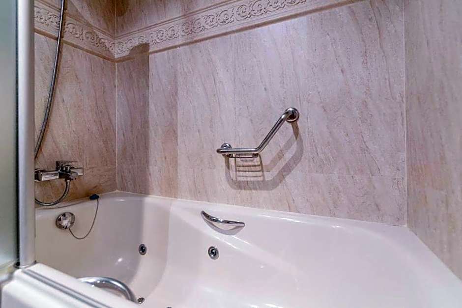 Hotel Boutique Las Almenas by Maxi Hoteles