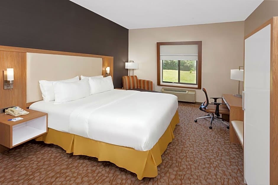 Holiday Inn Express Hotel & Suites Brookville, an IHG Hotel