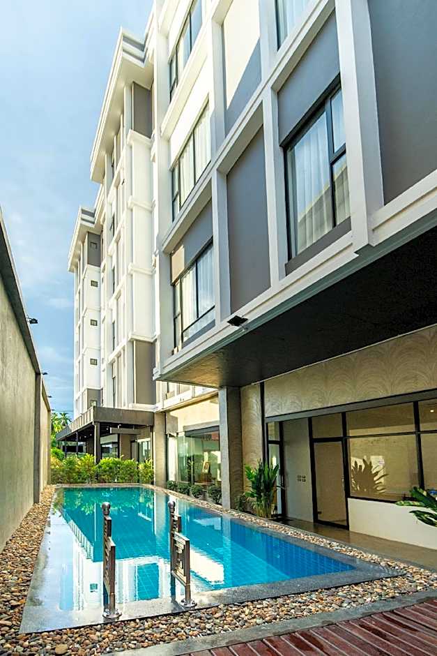 S 2 Modern Boutique Hotel