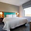 Hampton Inn By Hilton & Suites Edmonton St. Albert, AB