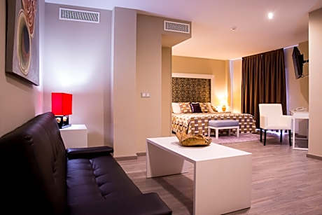 JUNIOR SUITE STANDARD 2 ADULTS