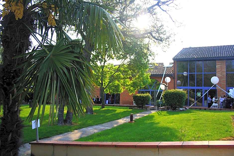 Les Ecuries de la Tour