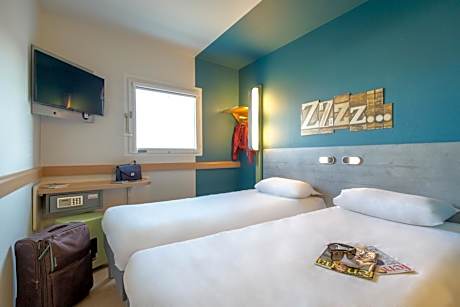 Double Room with Single Bed