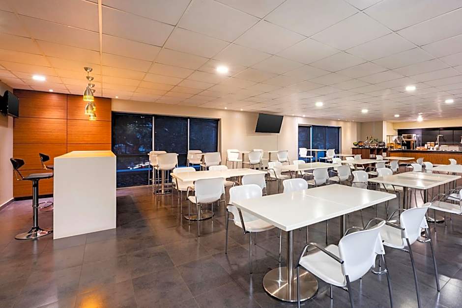 City Express Plus by Marriott Cali Colombia