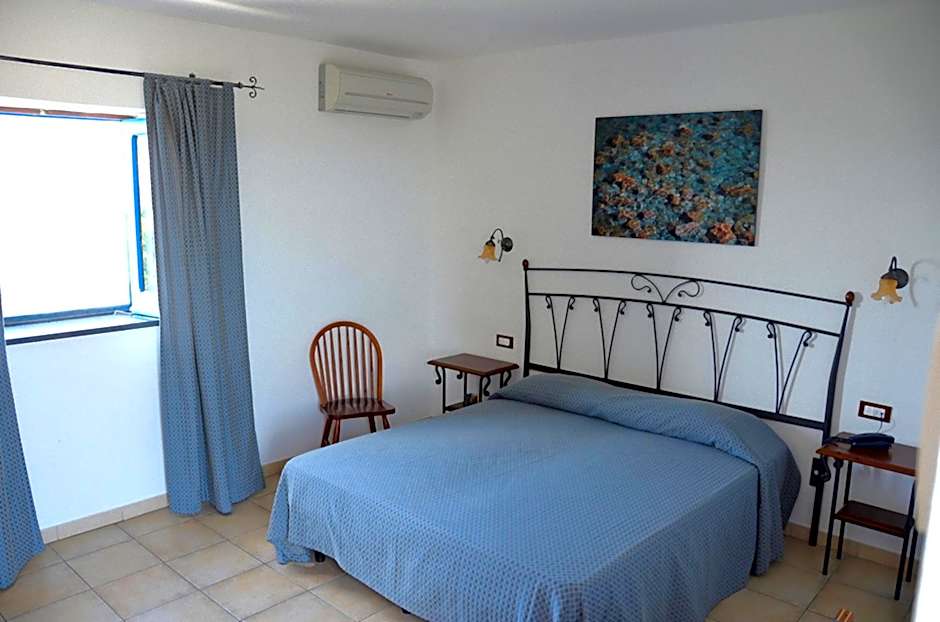 1 Double Bed or 2 Beds — 12 fotoğraftan 1. fotoğraf