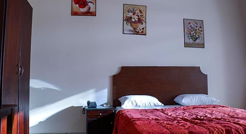 Grand Suites Hotel