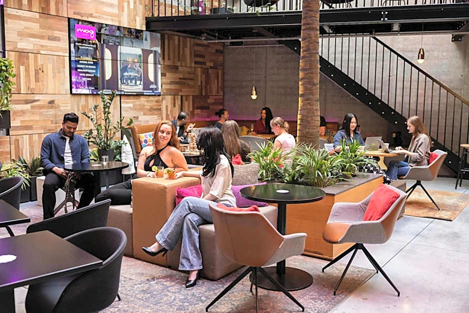 Moxy Brussels City Center