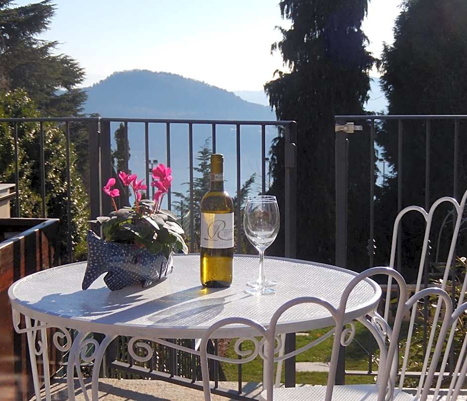 White Lilac Romantic B&B - Adults only