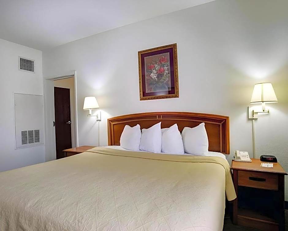 Quality Inn & Suites Austin Airport